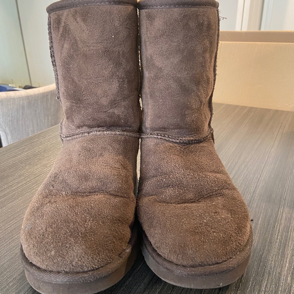 Uggs brown